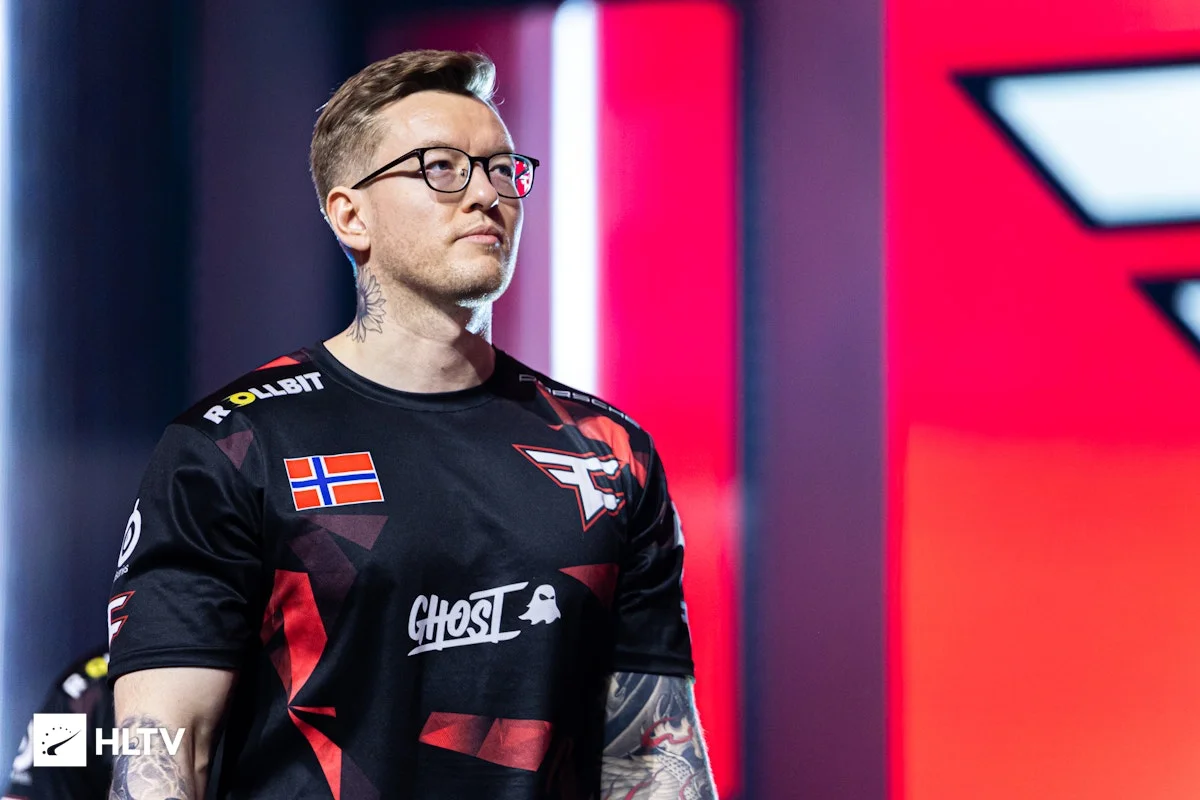 Aurora Gaming переиграла FaZe Clan по Counter-Strike 2 на Esports World Cup 2025