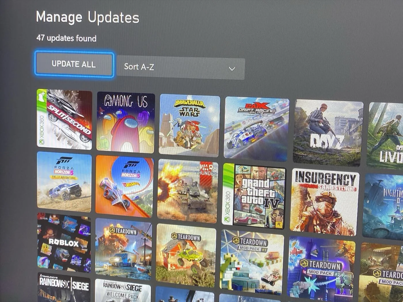 Игроки на&nbsp;Xbox столкнулись с&nbsp;ошибкой, обновляющей все игры в&nbsp;библиотеке 