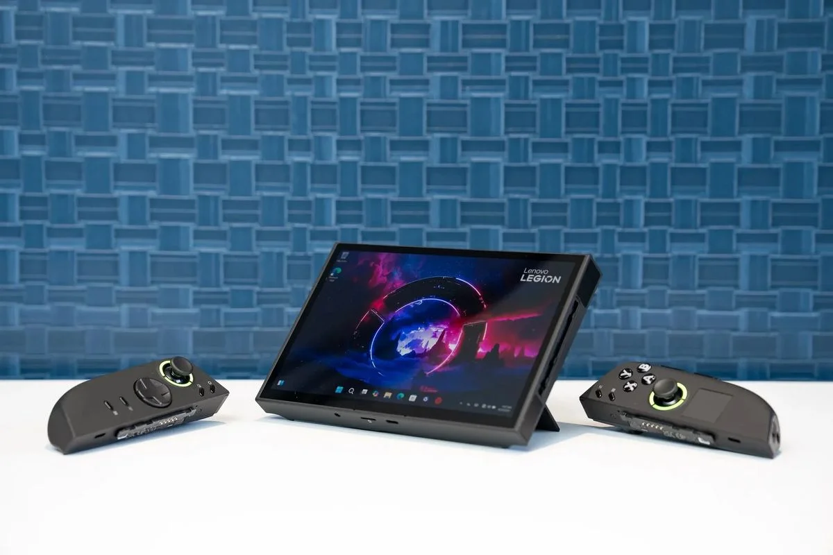 Lenovo начала отменять часть предзаказов на Legion Go 2